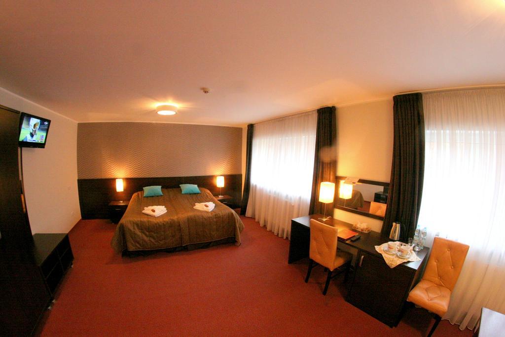 Hotel I Restauracja Zloty Las Złoty Las Quarto foto