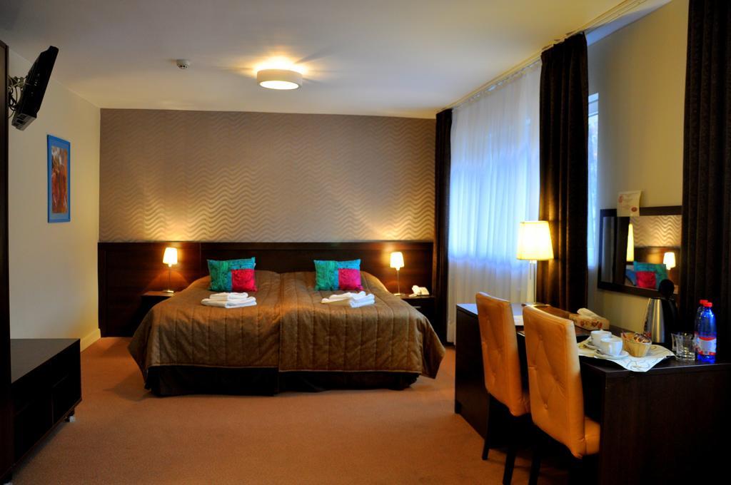 Hotel I Restauracja Zloty Las Złoty Las Quarto foto
